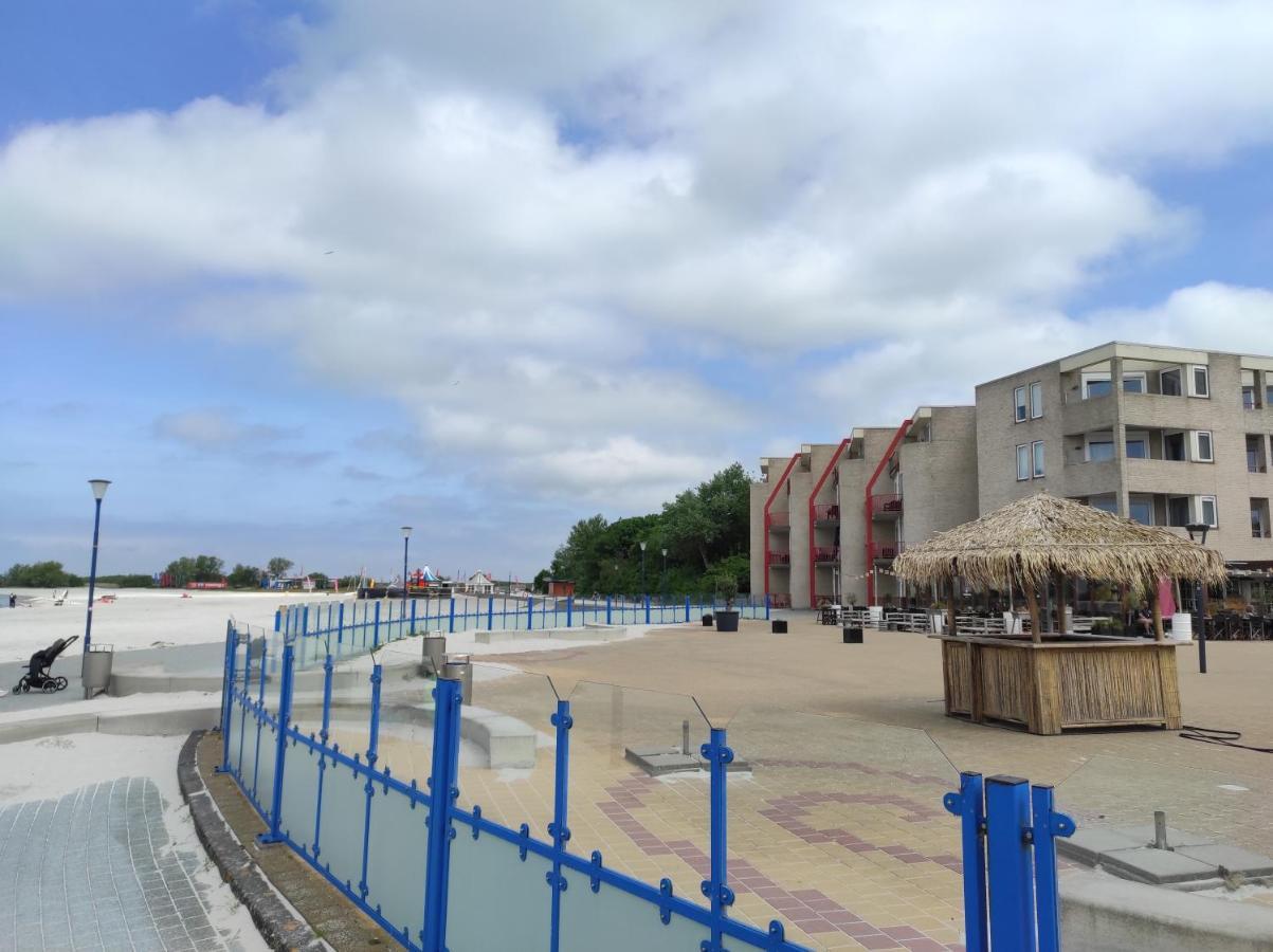Appartement Ijsselmeer Makkum Strand Екстер'єр фото